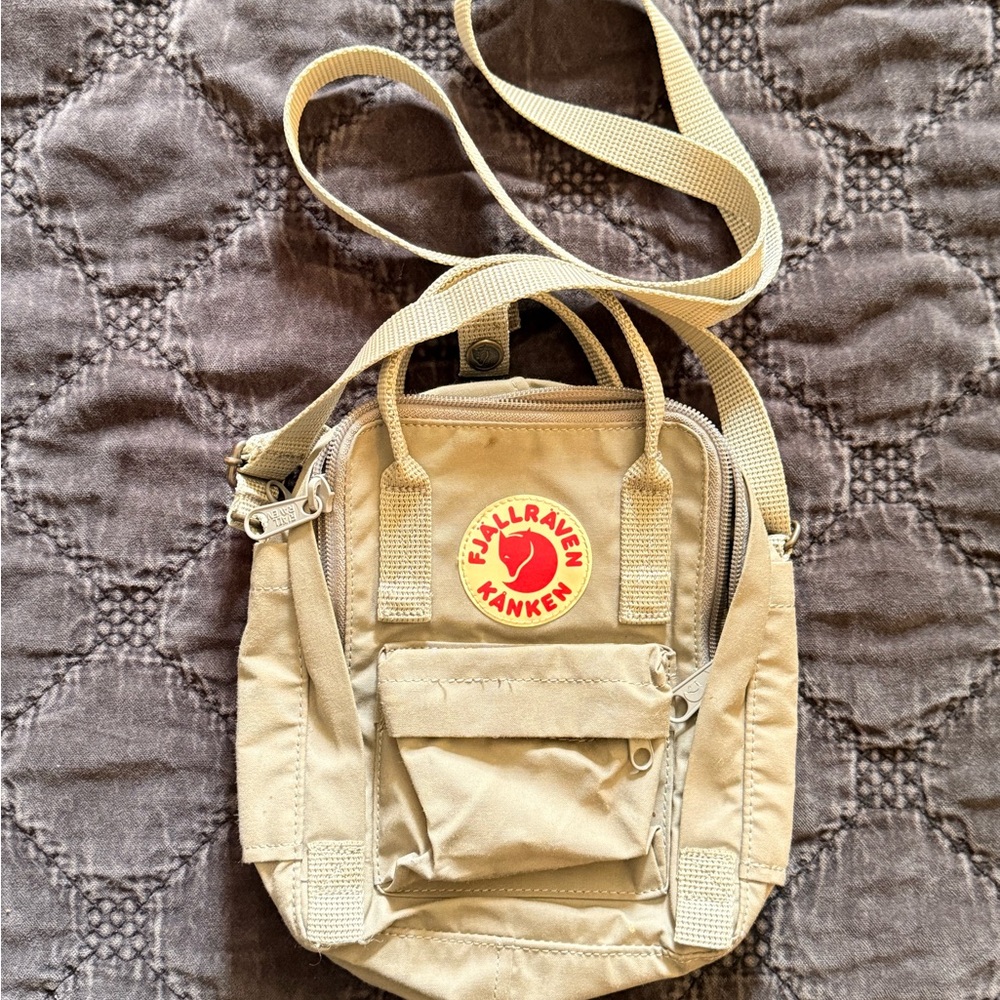 Kånken Tan Shoulder Bag-small